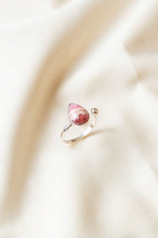 Lacrima Ring