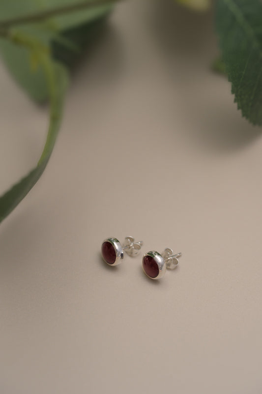 Tainome Stud Earrings