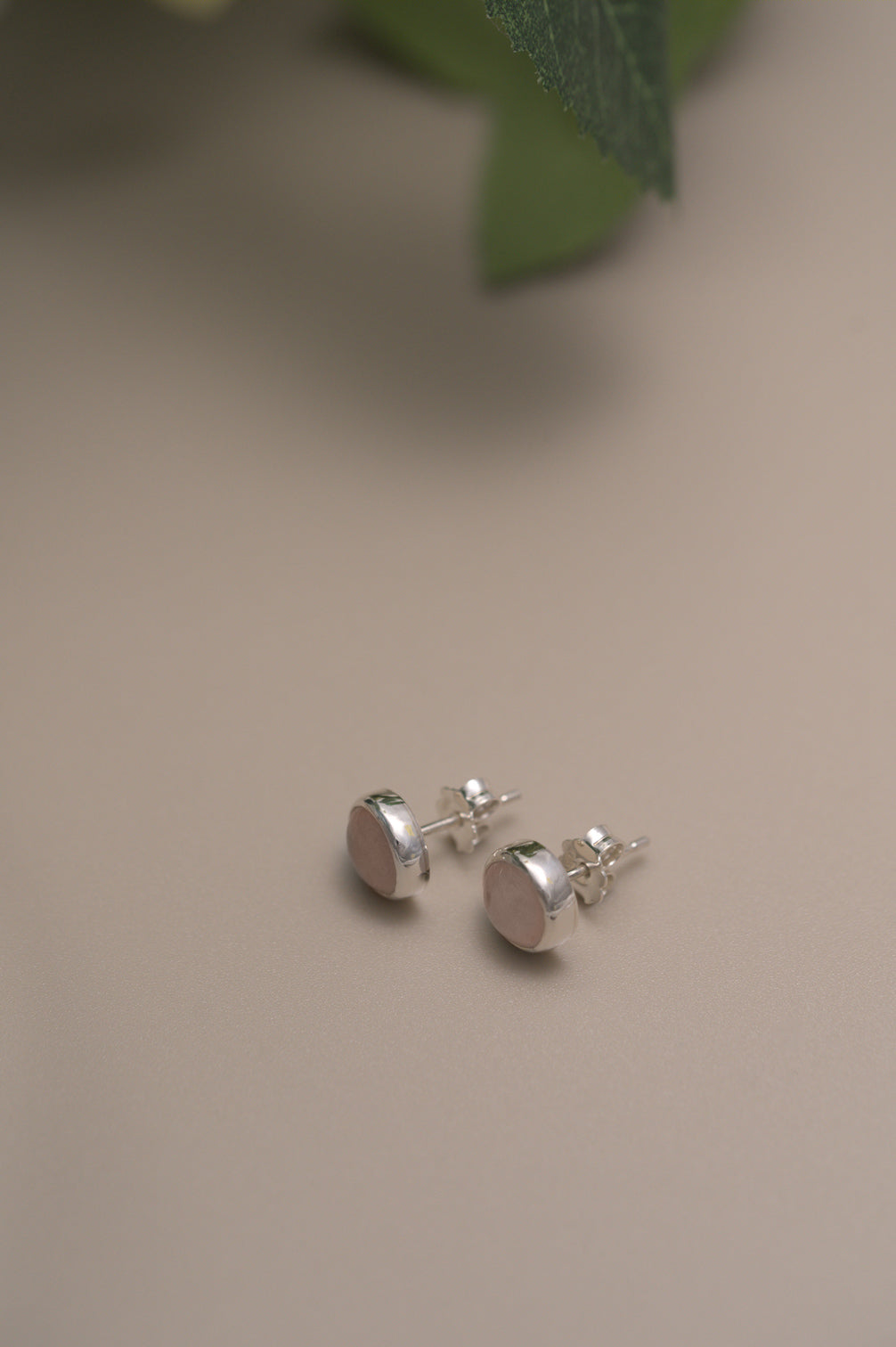 Tainome Stud Earrings