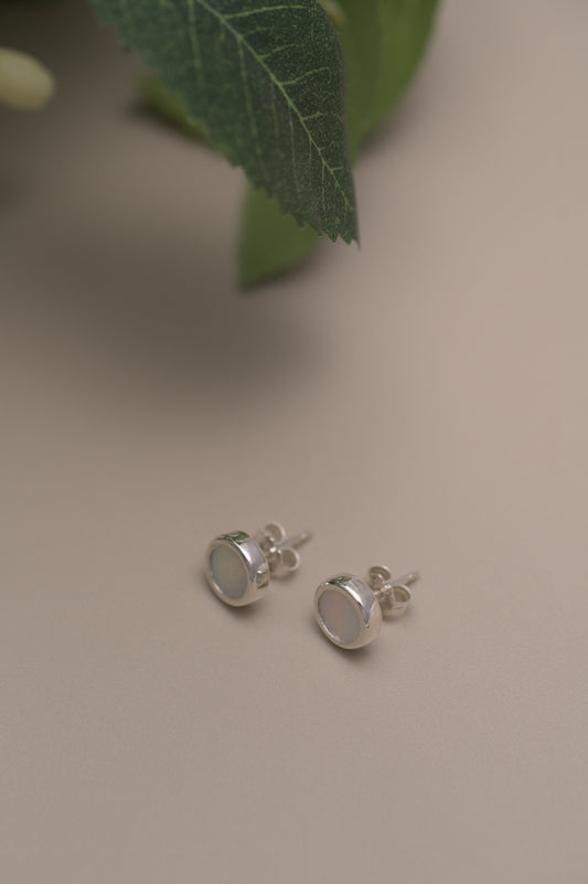 Tainome Stud Earrings