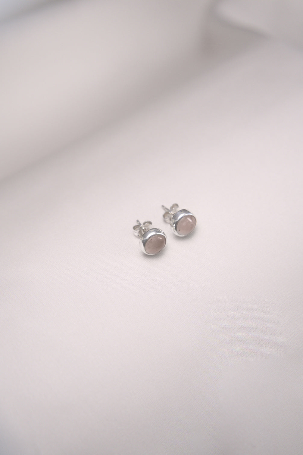 Tainome Stud Earrings
