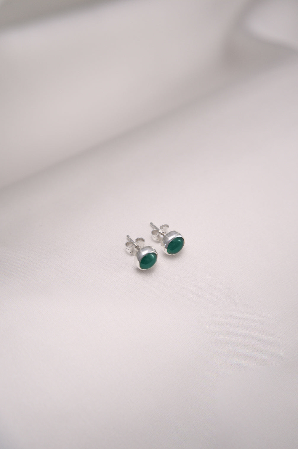 Tainome Stud Earrings