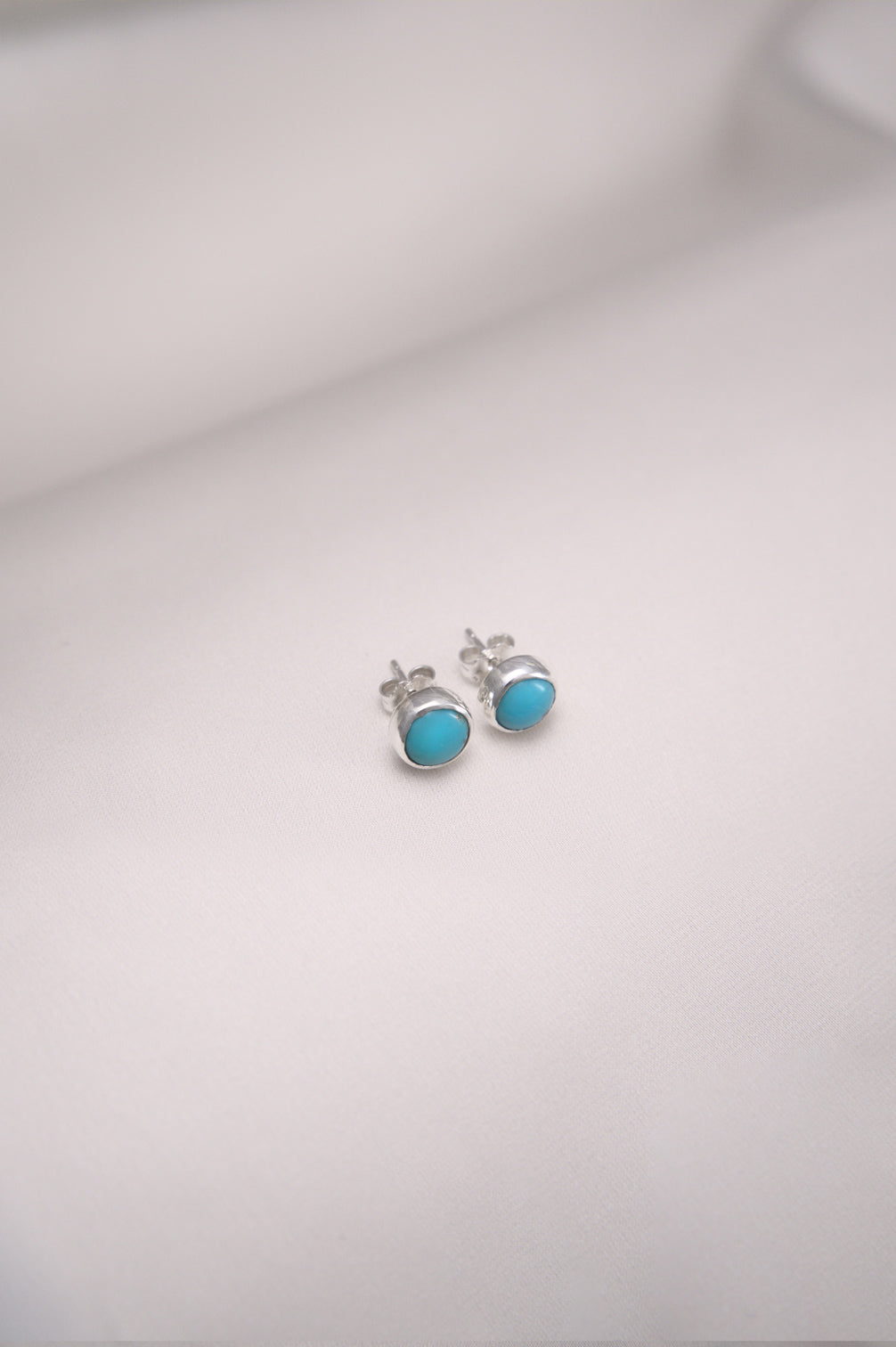 Tainome Stud Earrings