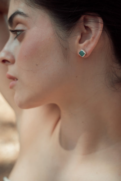 Tainome Stud Earrings